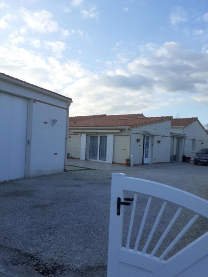 Le Petit Plessis Cure Villa Liré Eksteriør billede